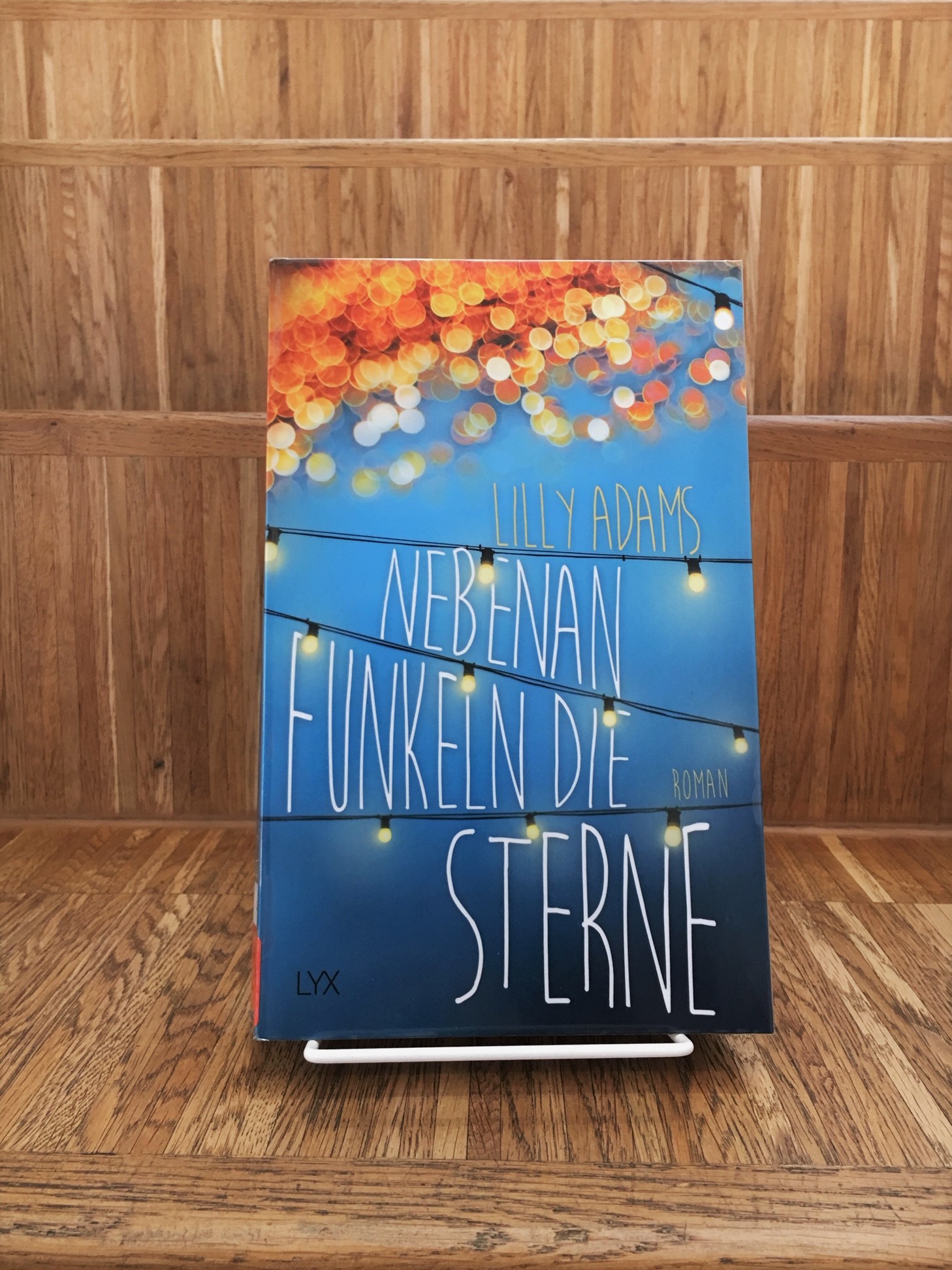 Cover 2019-03 Adams - Nebenan funkeln die Sterne