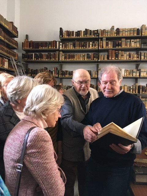 In der Jesuitenbibliothek